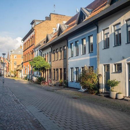 Townhouse Mitt I Centrala Malmoe Екстериор снимка